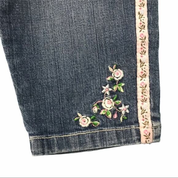 Baby Guess Pink Floral Ribbon & Embroidery Blue Jean Capris - 18M - Picture 5 of 11